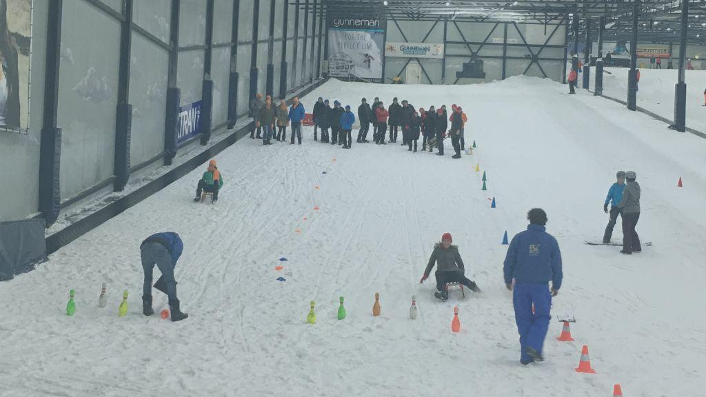 sneeuwspelen winters bedrijfsuitje